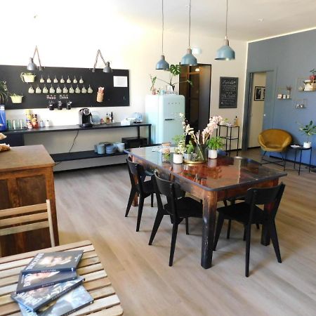 Piumaviola Beds & Apartments Parma Eksteriør billede