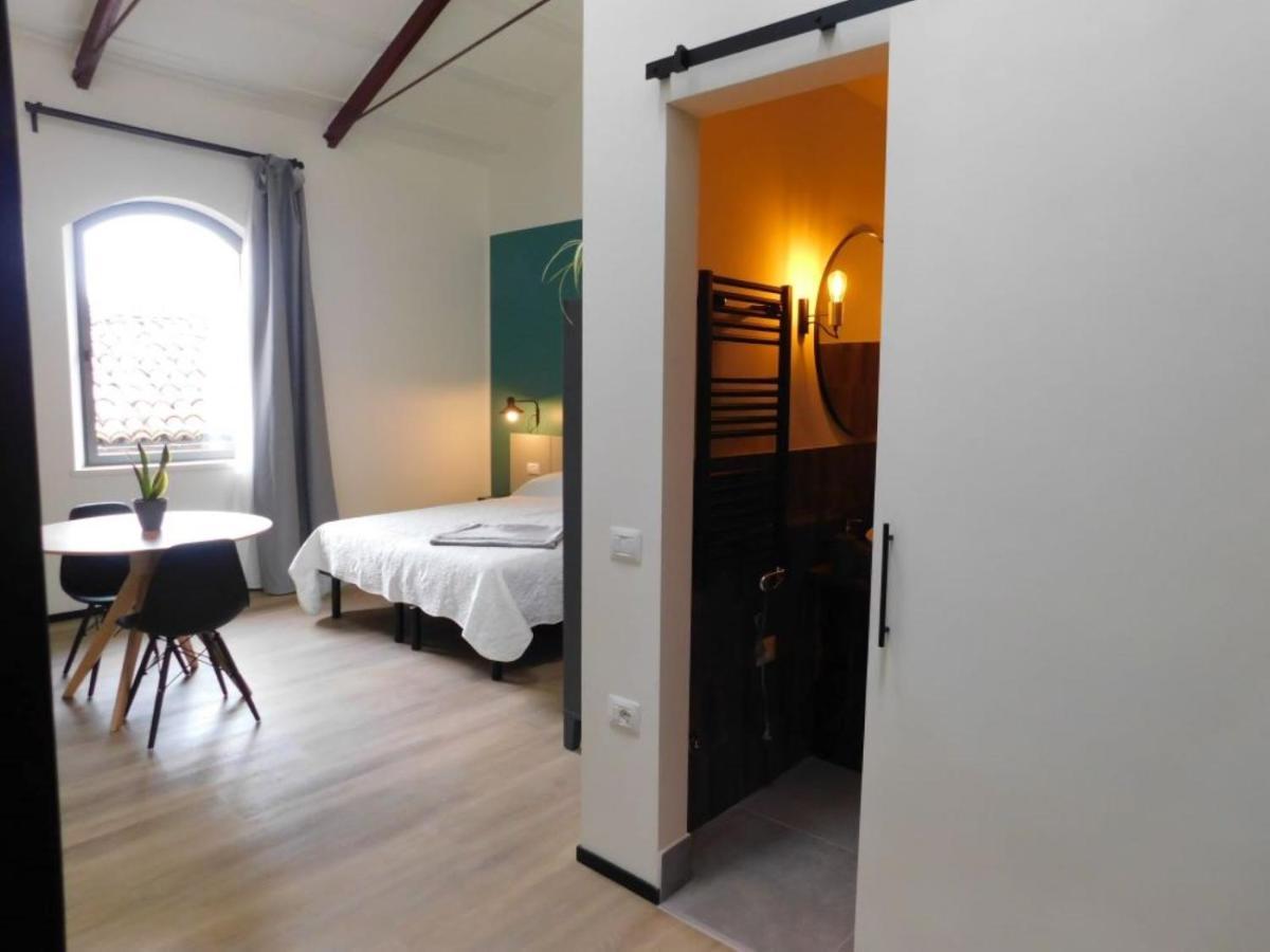 Piumaviola Beds & Apartments Parma Eksteriør billede