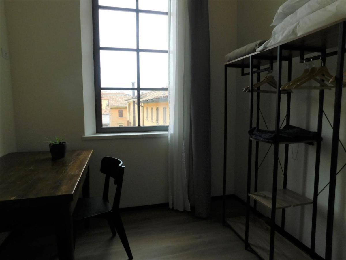 Piumaviola Beds & Apartments Parma Eksteriør billede