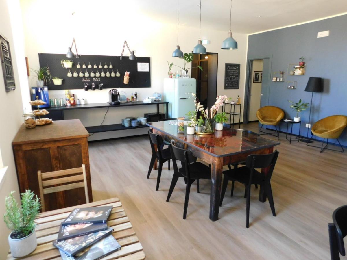 Piumaviola Beds & Apartments Parma Eksteriør billede